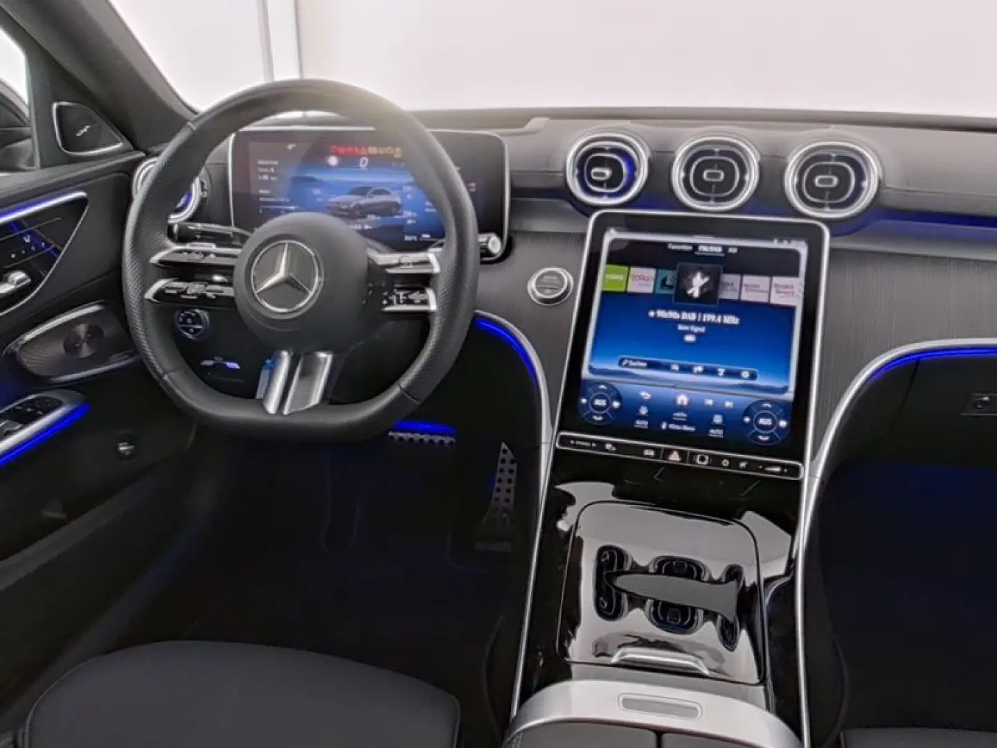 C 300 d AMG-Sport/Pano/Burm/Night/Distr/SHZ/19'