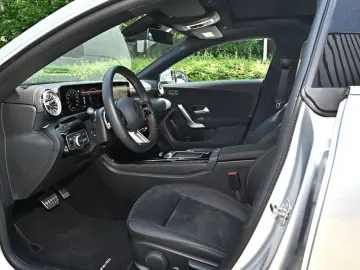 CLA 220 d Coupé AMG Sport Edition AHK Distr. LED