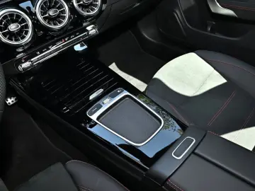 CLA 220 d Coupé AMG Sport Edition AHK Distr. LED