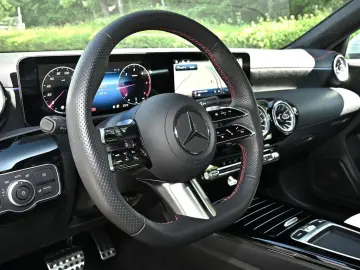 CLA 220 d Coupé AMG Sport Edition AHK Distr. LED