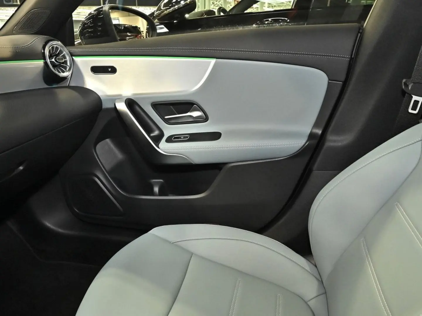 CLA 250 SB 4M AMG Sport Edition Distr. LED Pano