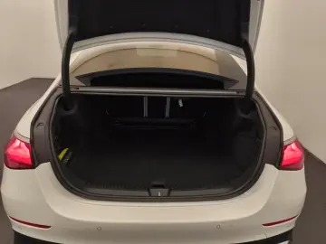 Mercedes-Benz E 200 AMG Premium Superscreen Leder