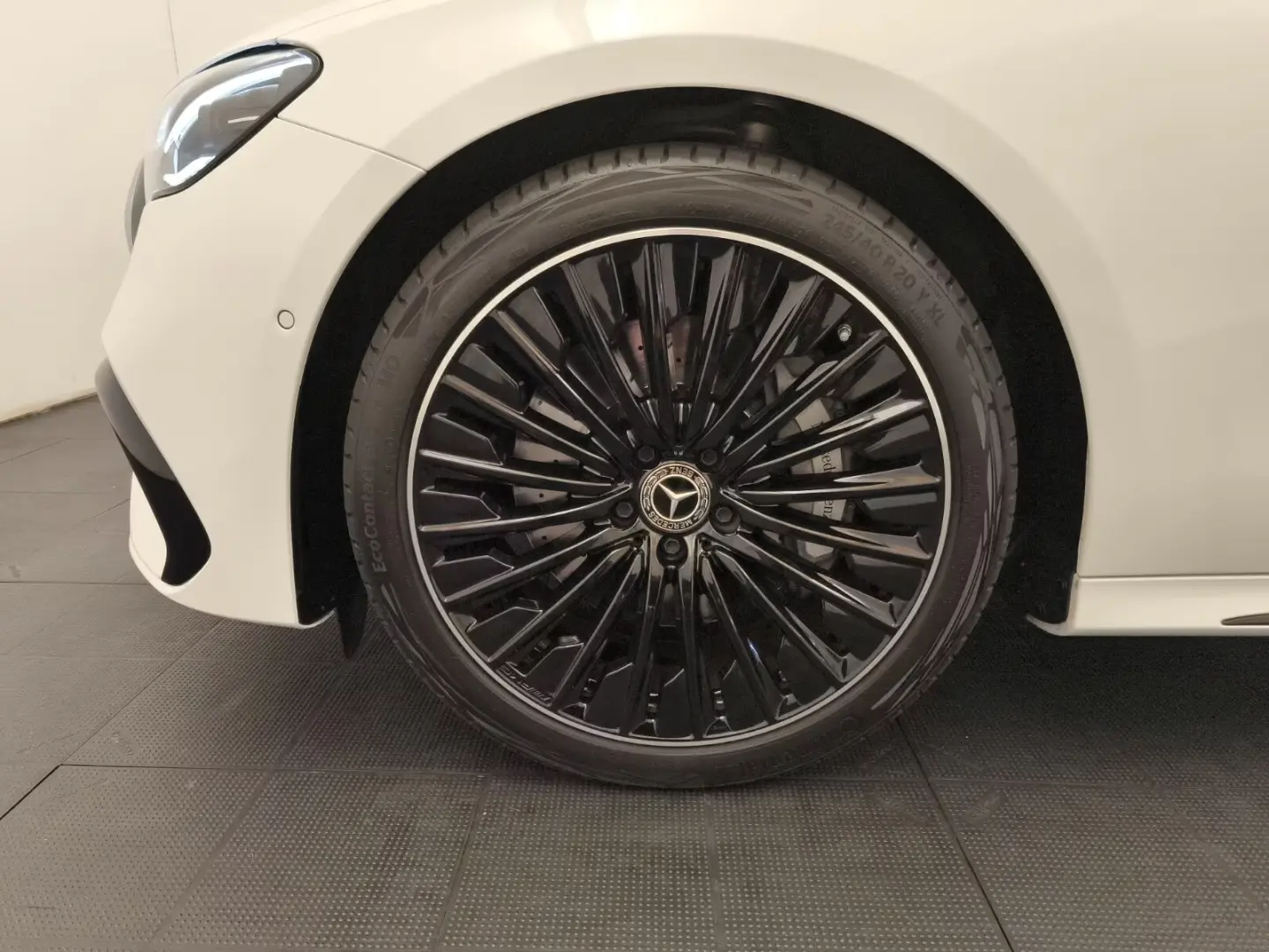 Mercedes-Benz E 200 AMG Premium Superscreen Leder