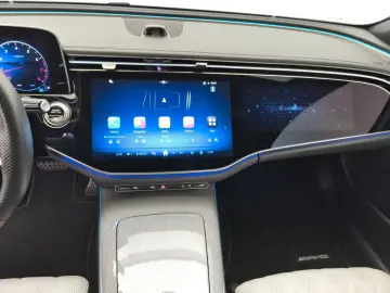 Mercedes-Benz E 200 AMG Premium Superscreen Leder