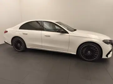 Mercedes-Benz E 200 AMG Premium Superscreen Leder