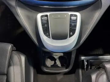 Marco Polo 300d 4MATIC LED|Navi|AHK|Kamera|ACC