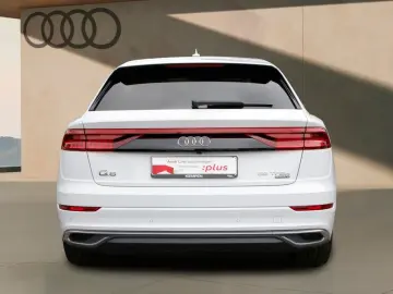 Q8 55 TFSI e S line 21