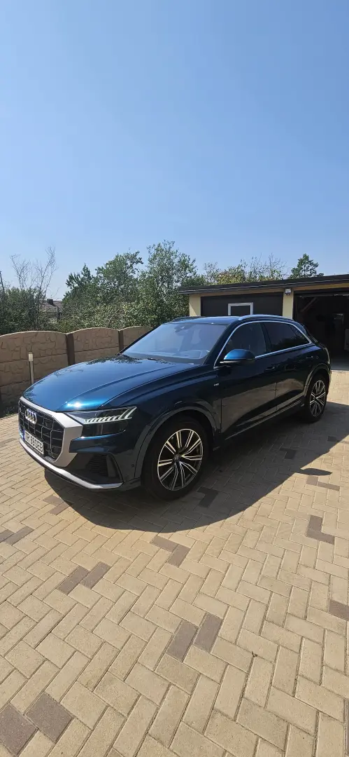Audi Q8