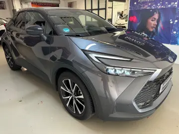 C-HR Hybrid FWD Team Deutschland
