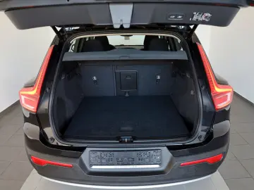 XC40 T3 Momentum Pro, Navi, LED, DAB, PDC