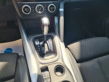 Kadjar BOSE 1.3 TCe 140 GPF AUTOMATIK +NAVI/LED!