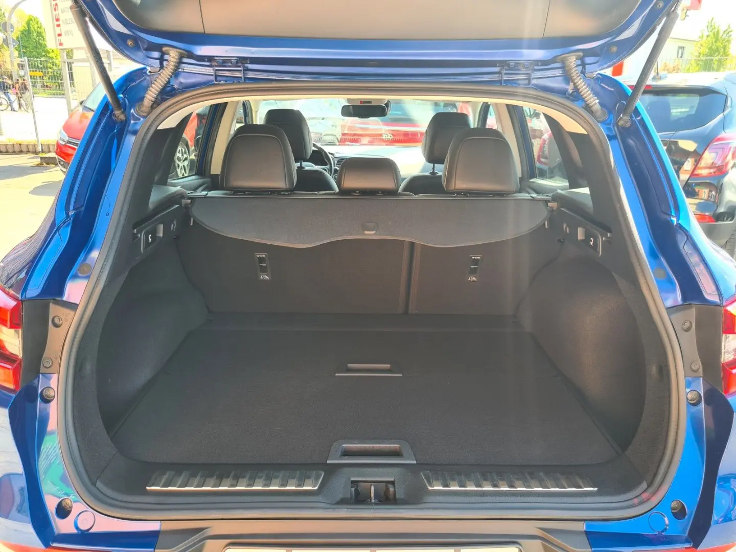 Kadjar BOSE 1.3 TCe 140 GPF AUTOMATIK +NAVI/LED!