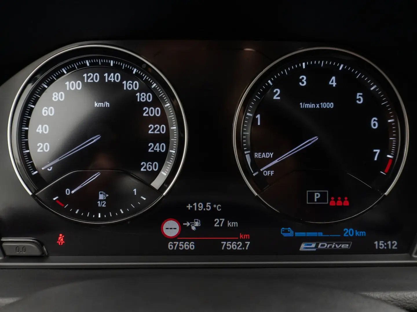 X1 xD25e Parkassist DAB LED Geschwindigkeitsreg