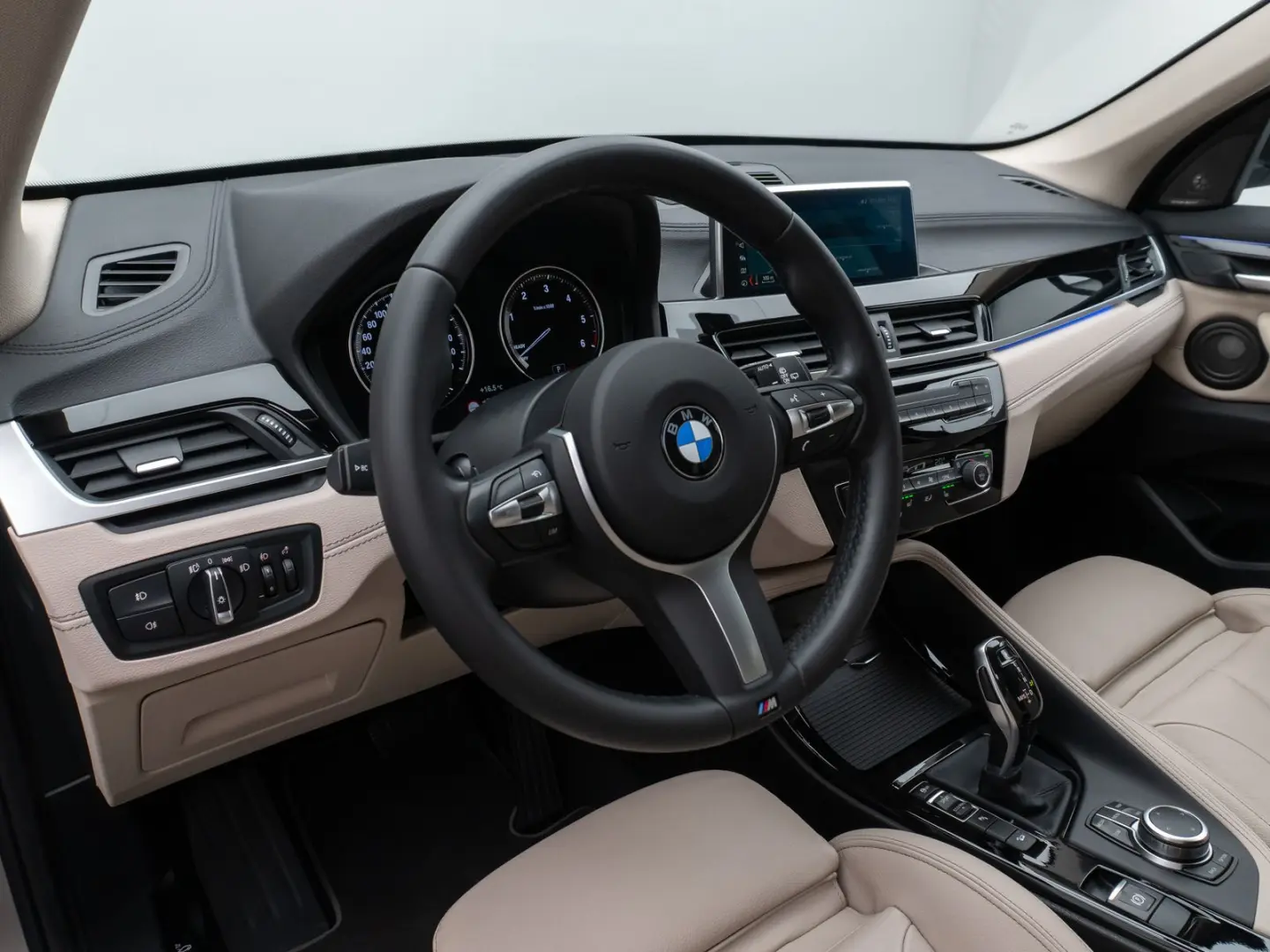 X1 xD25d xLine H/K DAB Parkassis AHK Alarm Sport