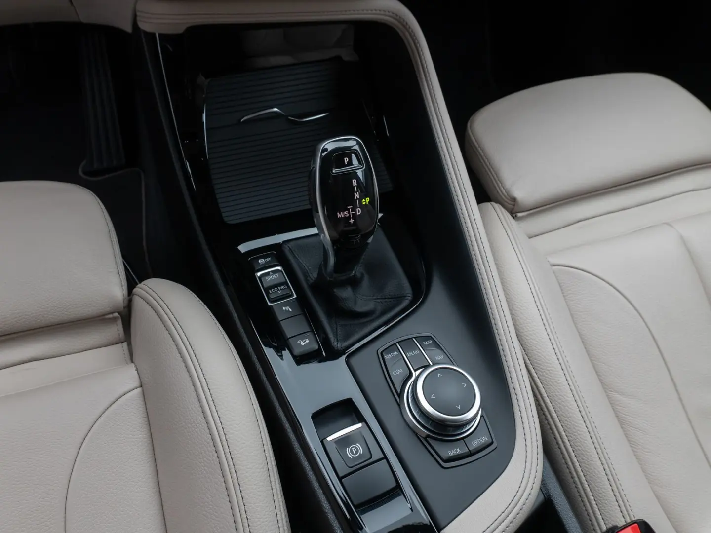 X1 xD25d xLine H/K DAB Parkassis AHK Alarm Sport