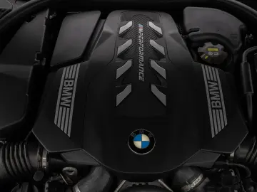 M850i xD GC Panorama 360°DAB H/K SoftCl 20Zoll
