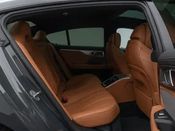 M850i xD GC Panorama 360°DAB H/K SoftCl 20Zoll