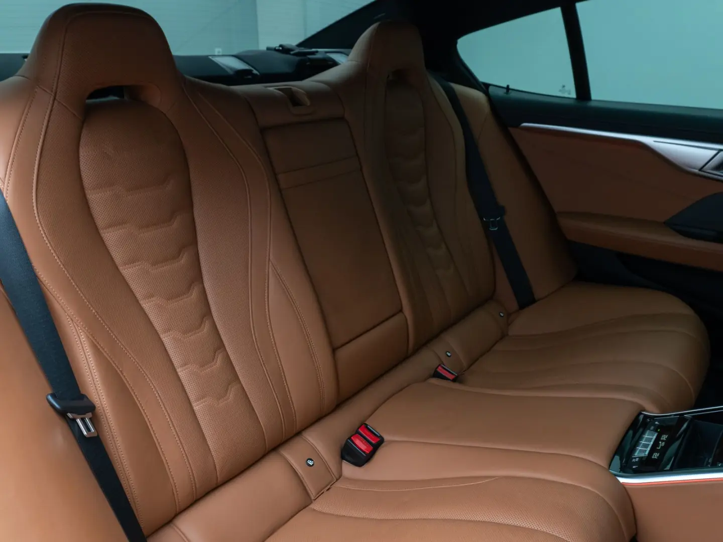 M850i xD GC Panorama 360°DAB H/K SoftCl 20Zoll