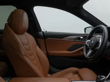 M850i xD GC Panorama 360°DAB H/K SoftCl 20Zoll