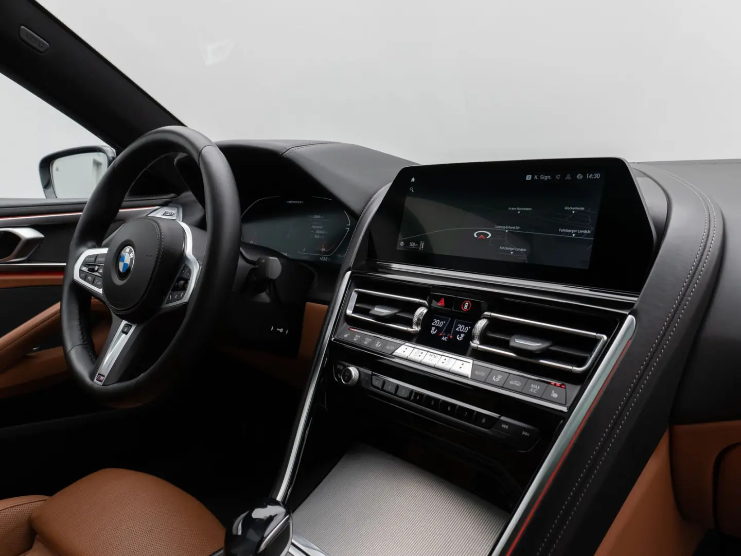 M850i xD GC Panorama 360°DAB H/K SoftCl 20Zoll