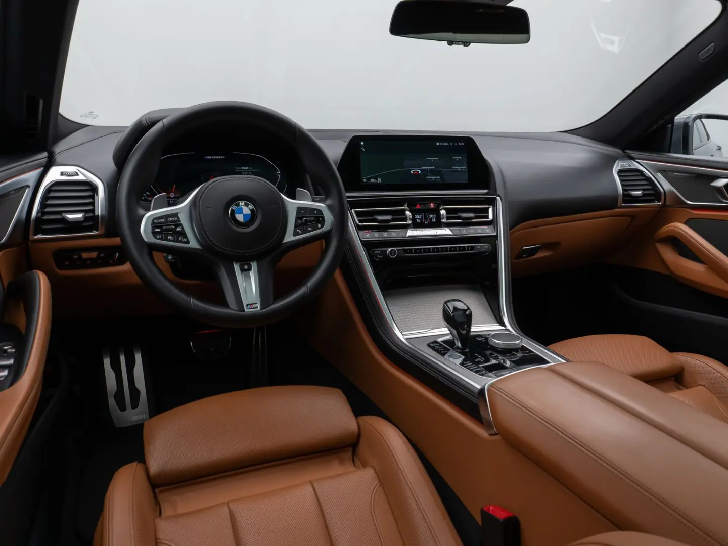 M850i xD GC Panorama 360°DAB H/K SoftCl 20Zoll