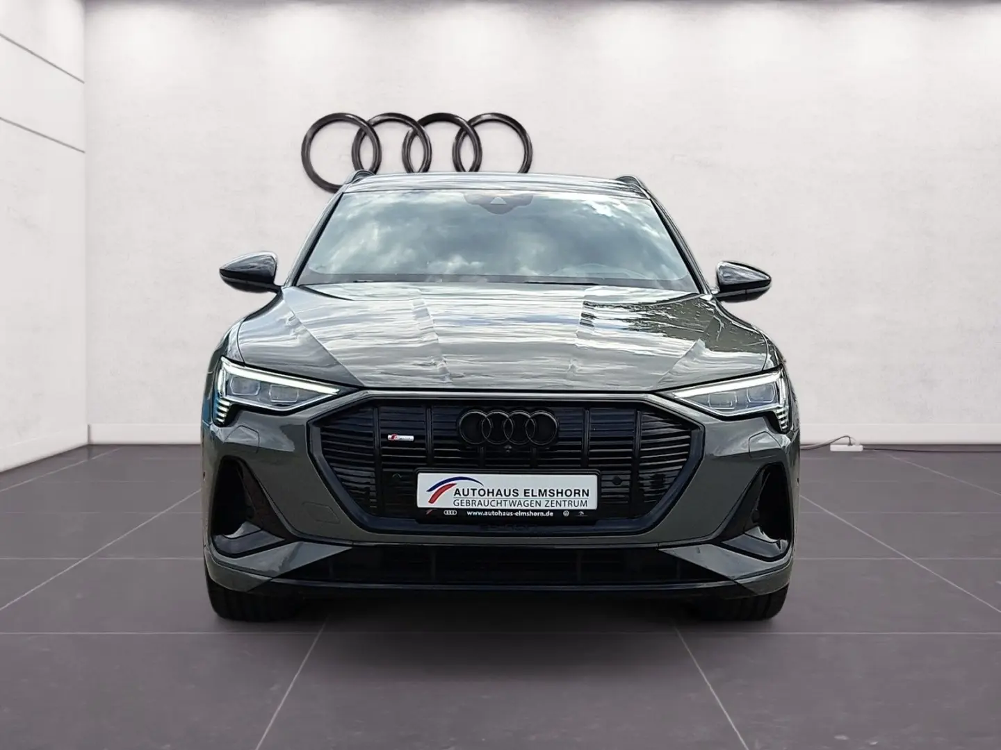 e-tron S line black 50 quattro AHK NAV HEAD KAM
