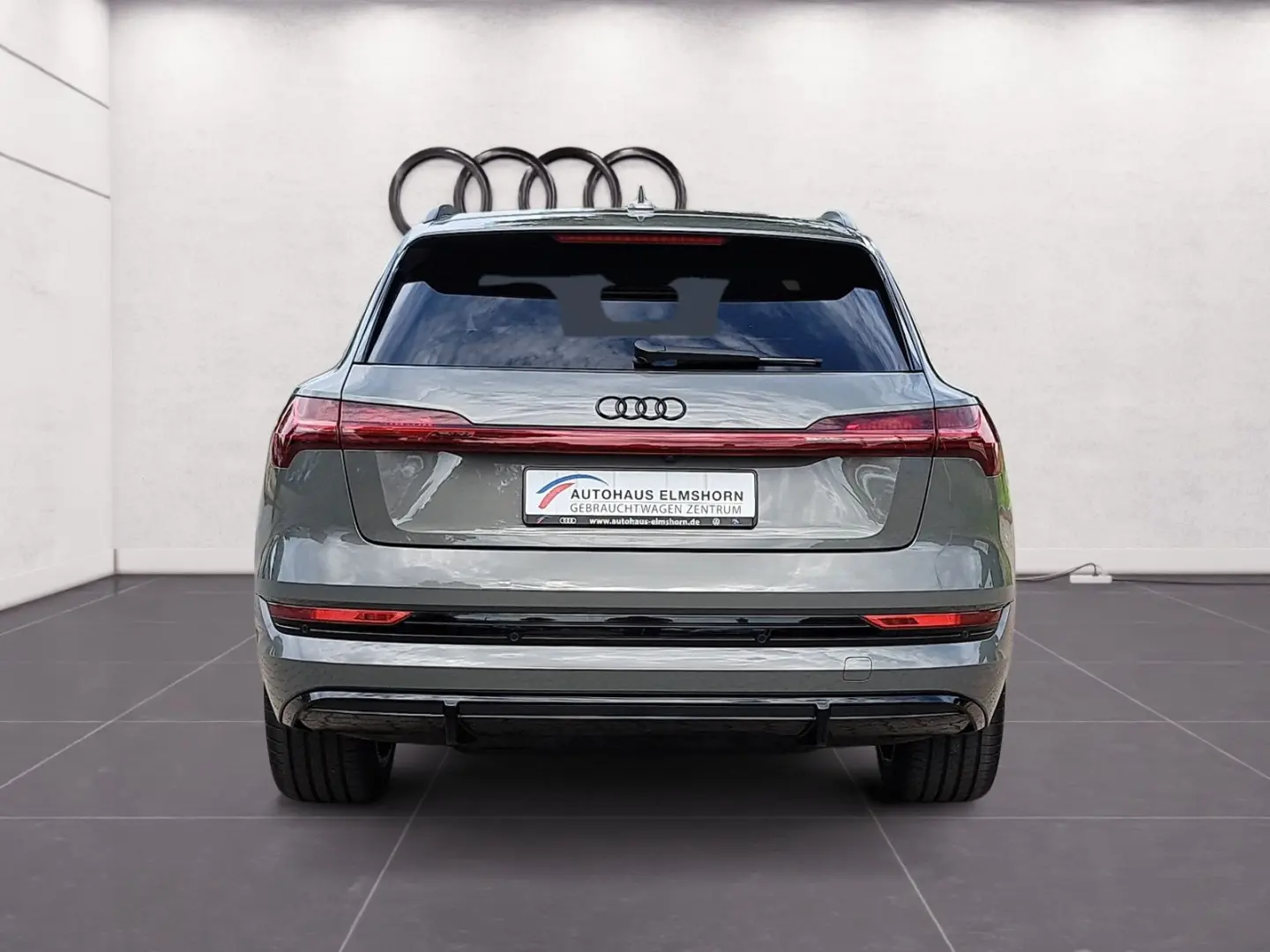 e-tron S line black 50 quattro AHK NAV HEAD KAM