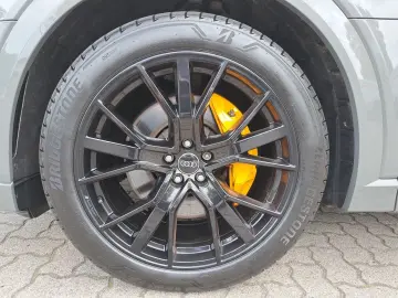 e-tron S line black 50 quattro AHK NAV HEAD KAM