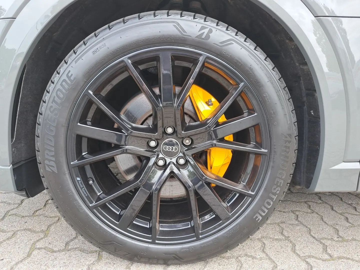 e-tron S line black 50 quattro AHK NAV HEAD KAM