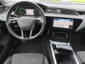 e-tron S line black 50 quattro AHK NAV HEAD KAM