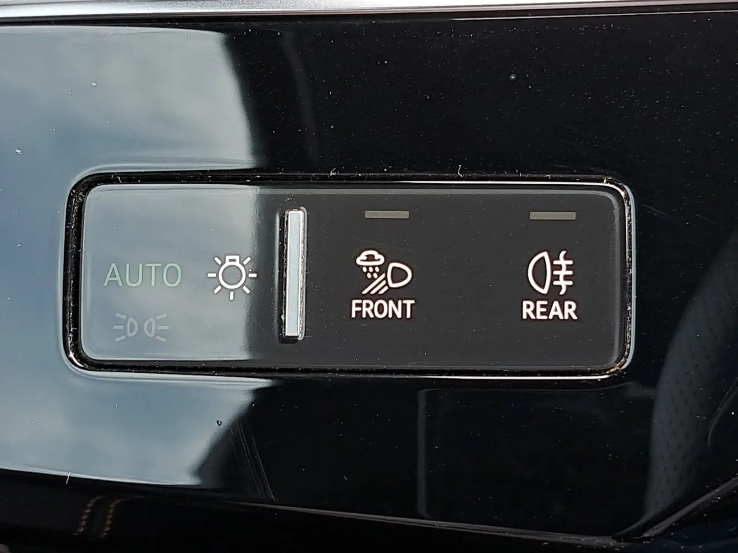e-tron S line black 50 quattro AHK NAV HEAD KAM