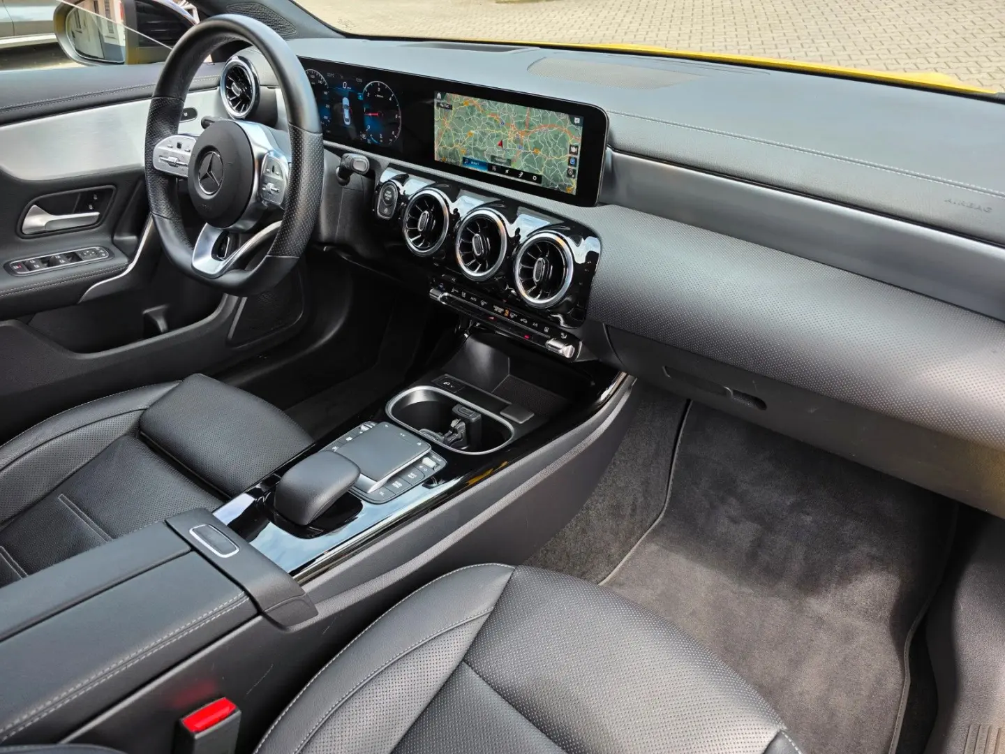 CLA 220 d AMG-Paket/Navi/Kamera/HuD