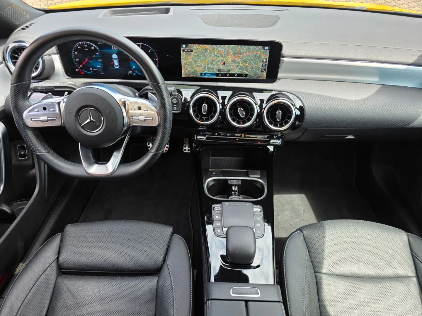 CLA 220 d AMG-Paket/Navi/Kamera/HuD