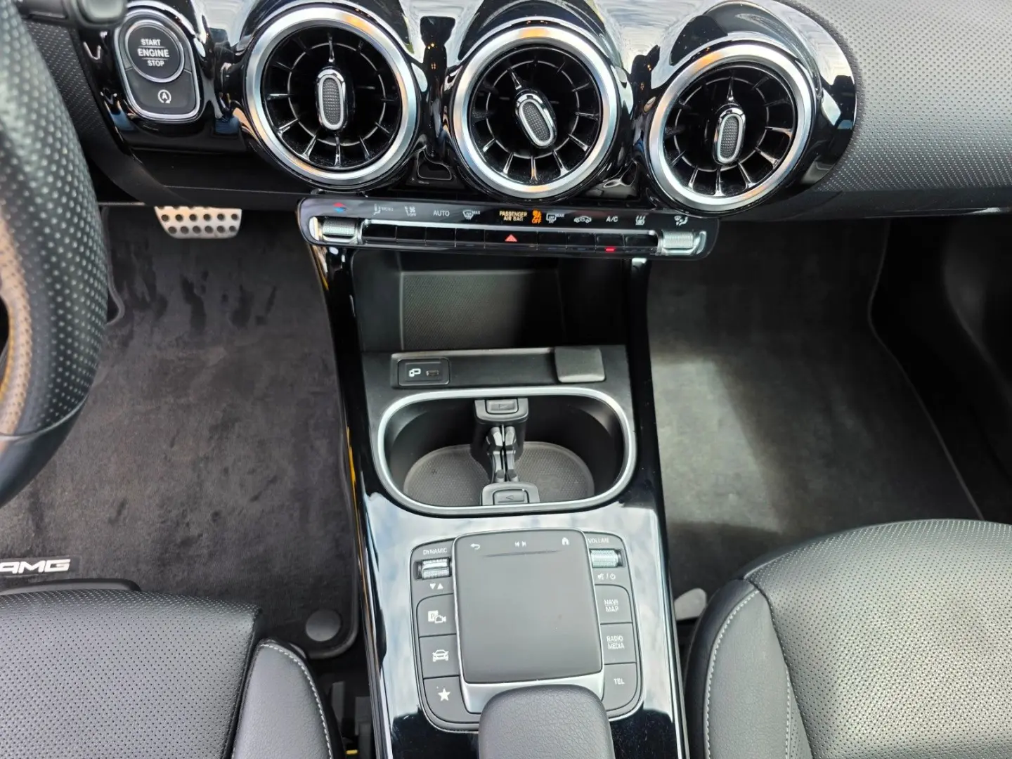 CLA 220 d AMG-Paket/Navi/Kamera/HuD