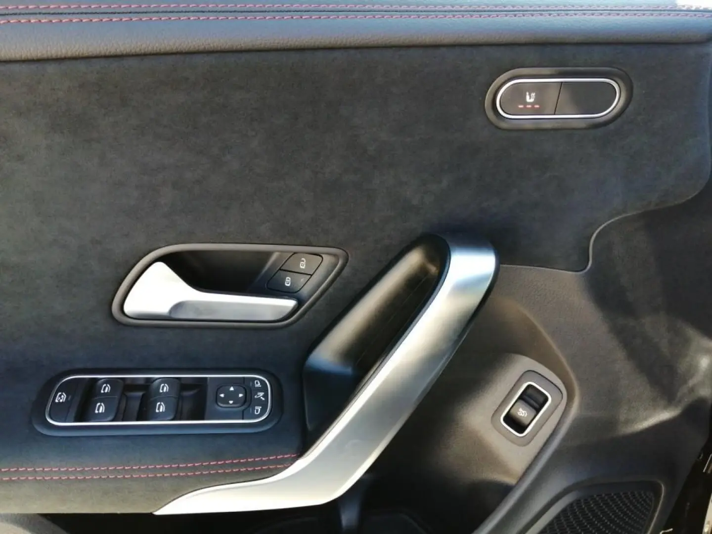 CLA 200 d *AMG*Ambi*RKam*Distr*Mbeam*MBUX*KeyGo*
