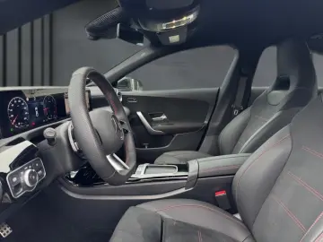 CLA 200 d Coupé AMG, MBEAM, KAMERA, AMBIE., AHK