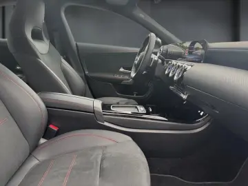 CLA 200 d Coupé AMG, MBEAM, KAMERA, AMBIE., AHK