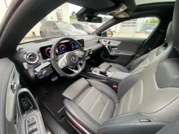 CLA250e AMG Pano_SitzKlima_Burmester_360_Leder_