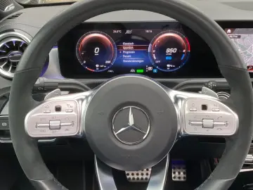 CLA250e AMG Pano_SitzKlima_Burmester_360_Leder_