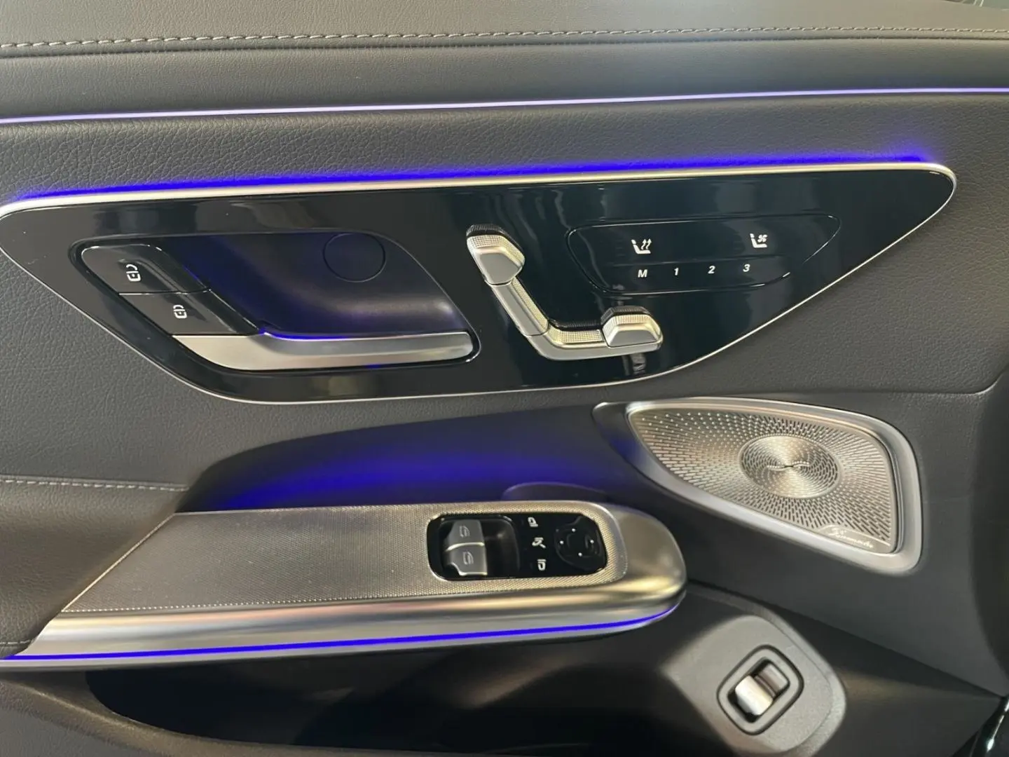 CLE 300 4M AMG NIGHT DIGITAL PANO DISTR BURM 360