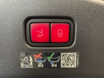 CLE 300 4M AMG NIGHT DIGITAL PANO DISTR BURM 360