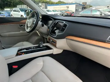 XC90 T8 AWD PHEV*Keyless*7sitze