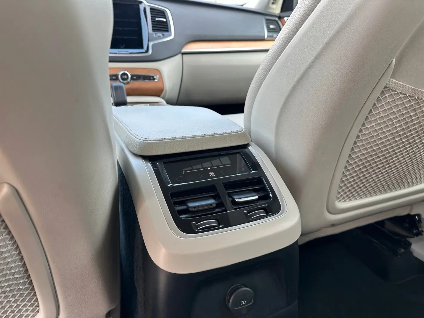 XC90 T8 AWD PHEV*Keyless*7sitze