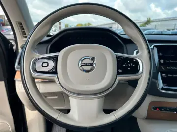XC90 T8 AWD PHEV*Keyless*7sitze
