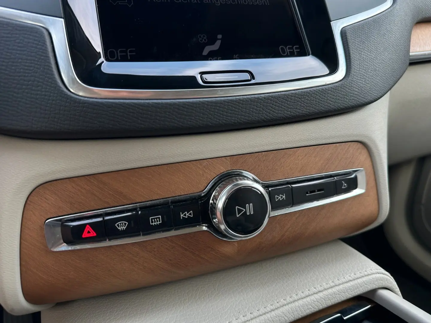 XC90 T8 AWD PHEV*Keyless*7sitze