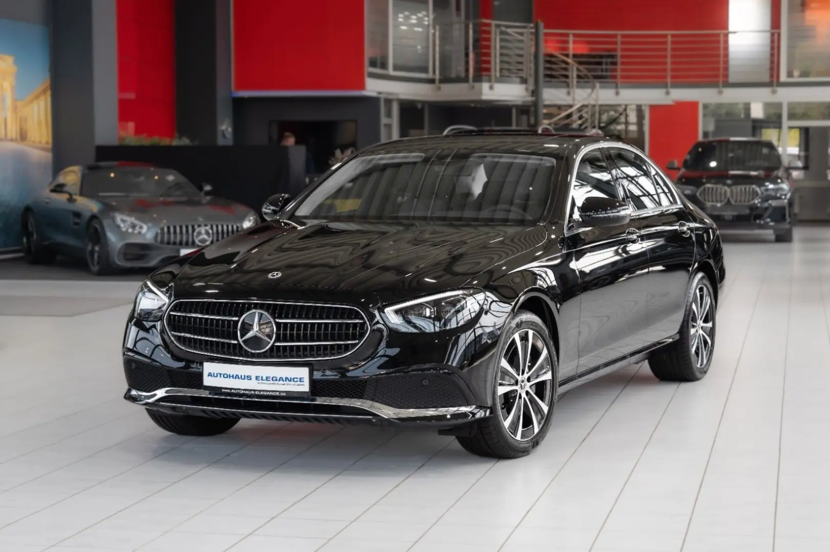 E 300 Lim. Avantgarde*MULTIBEAM*LEDER*NAVI*SHD*
