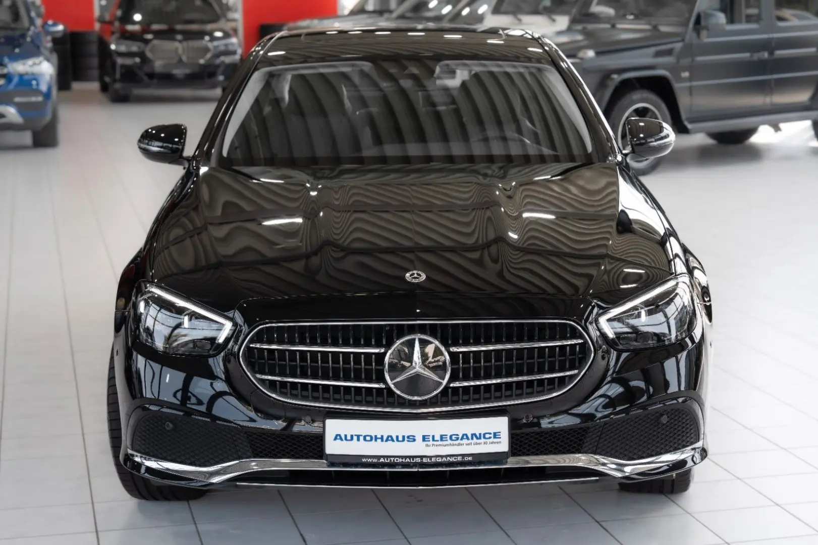 E 300 Lim. Avantgarde*MULTIBEAM*LEDER*NAVI*SHD*