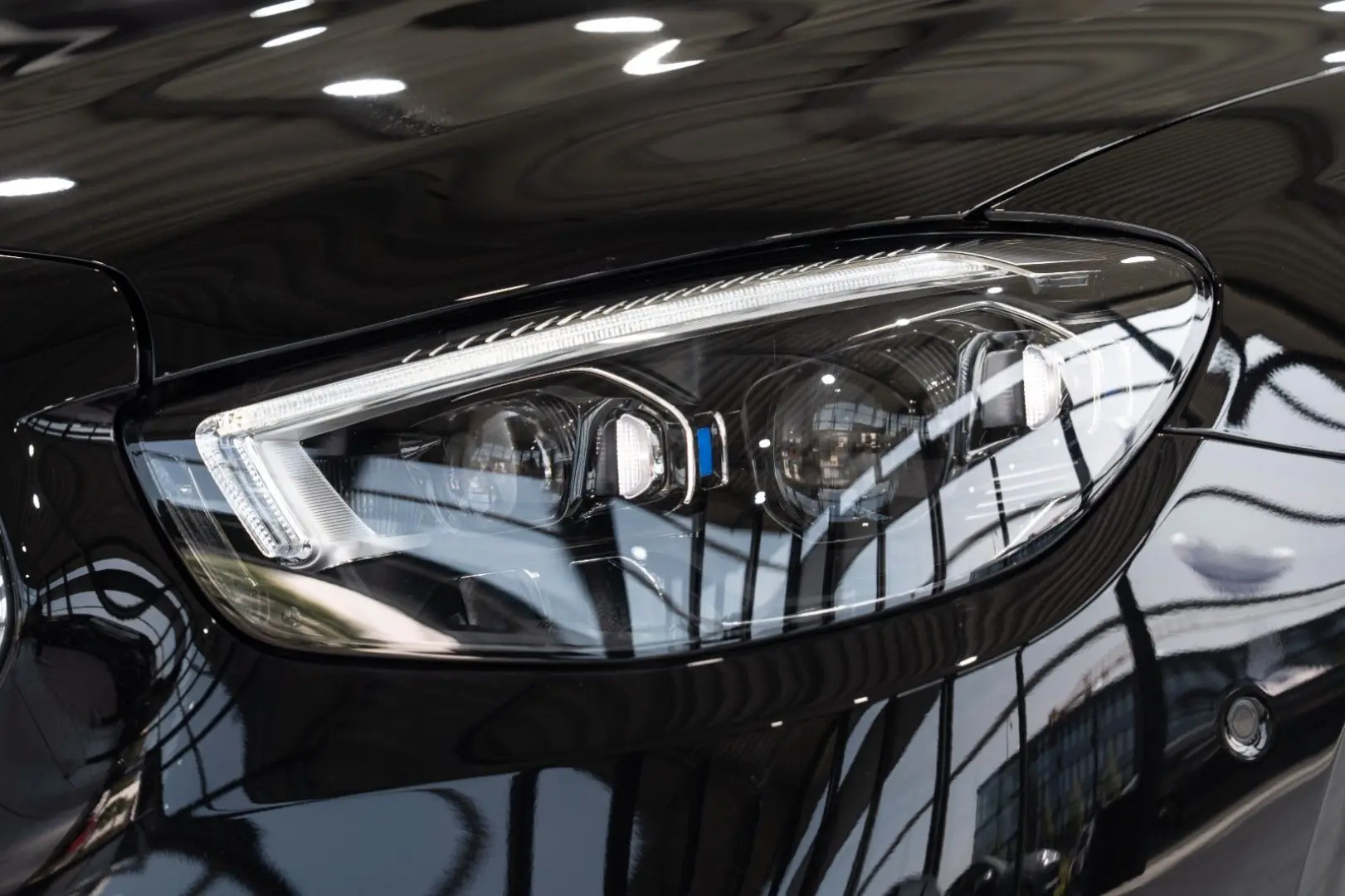 E 300 Lim. Avantgarde*MULTIBEAM*LEDER*NAVI*SHD*