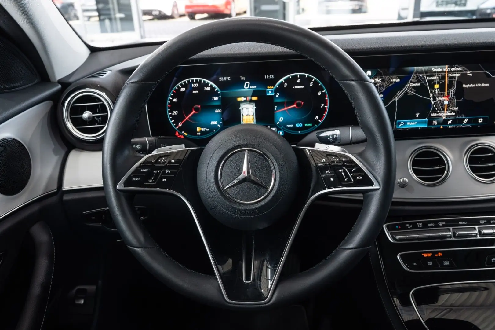E 300 Lim. Avantgarde*MULTIBEAM*LEDER*NAVI*SHD*
