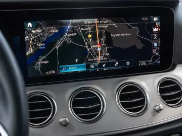 E 300 Lim. Avantgarde*MULTIBEAM*LEDER*NAVI*SHD*